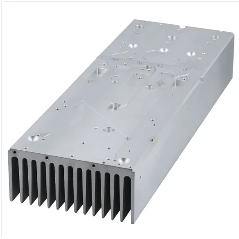 Grand dissipateur de chaleur en aluminium extrudé anodisé noir CNC