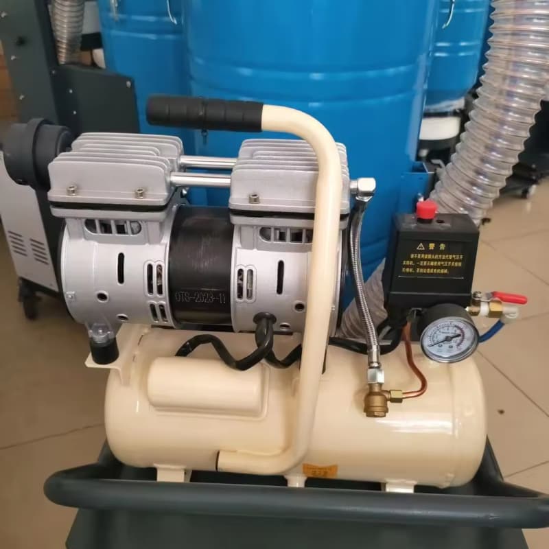 Industrial Vacuum Cleaner Wet & Dry Ground Floor Cleaning Machine