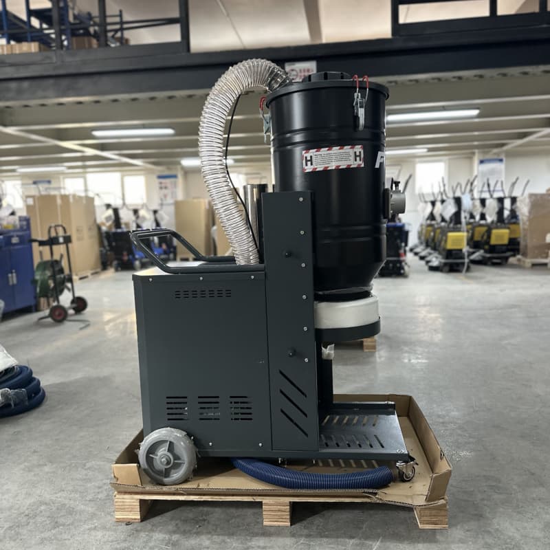 Industrial Vacuum Cleaner Wet & Dry Ground Floor Cleaning Machine