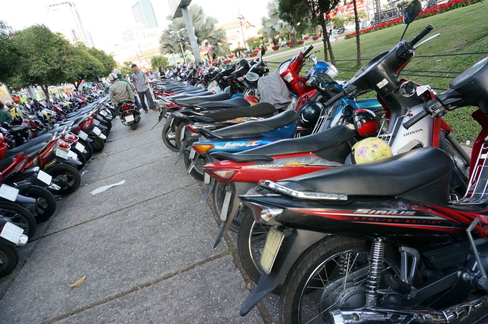 ¿Cuál es la perspectiva del mercado para las luces antiniebla modernizadas para motocicletas?