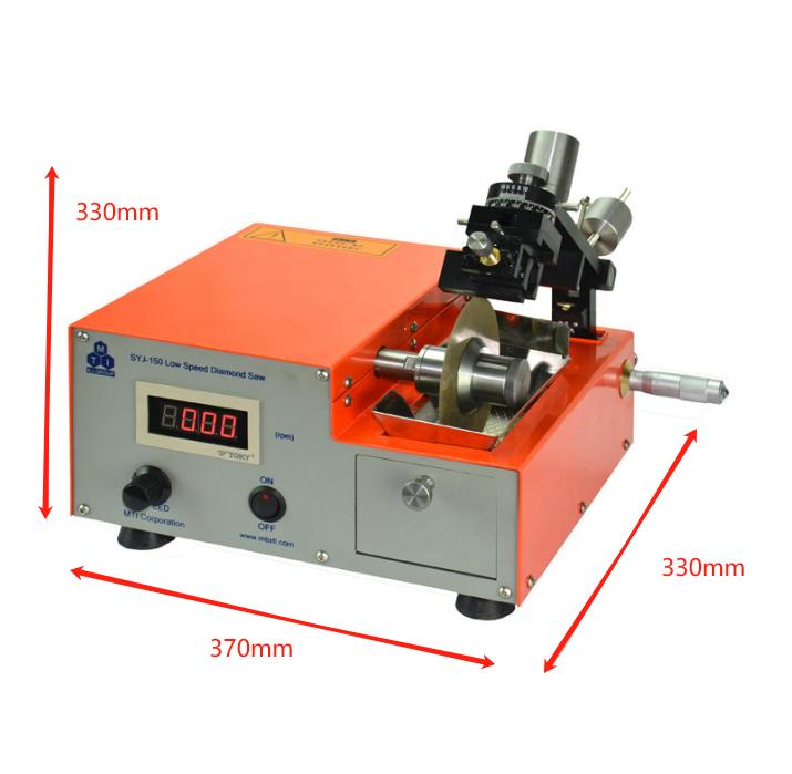 Low speed diamond cutting machine