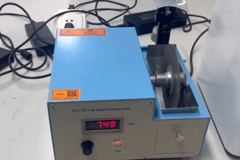 Vidéo des détails du fonctionnement de la scie diamantée numérique à basse vitesse