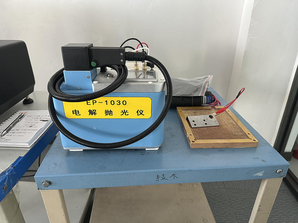 Integrated Crystal Orientation and Cutting System