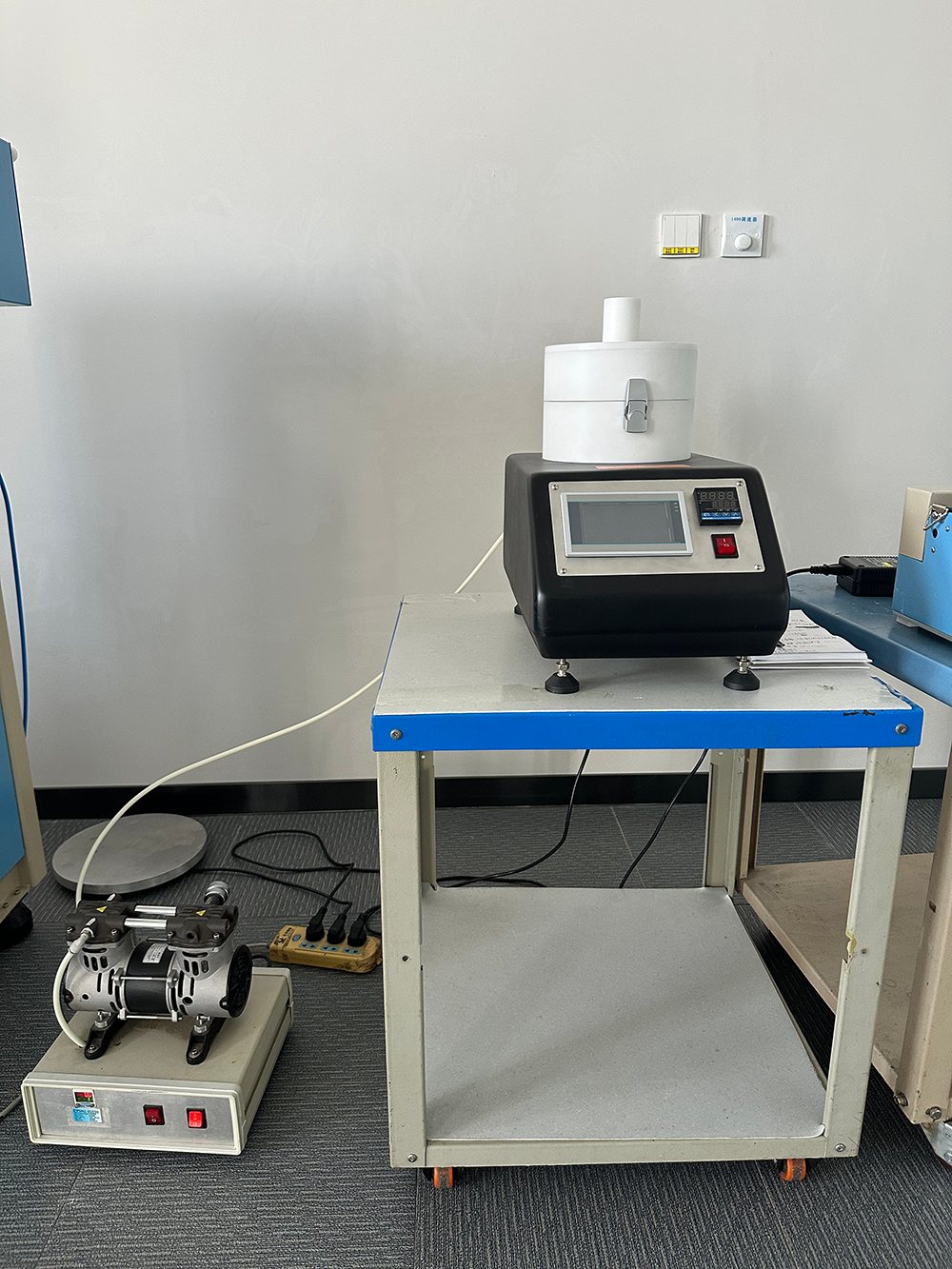 Integrated Crystal Orientation and Cutting System