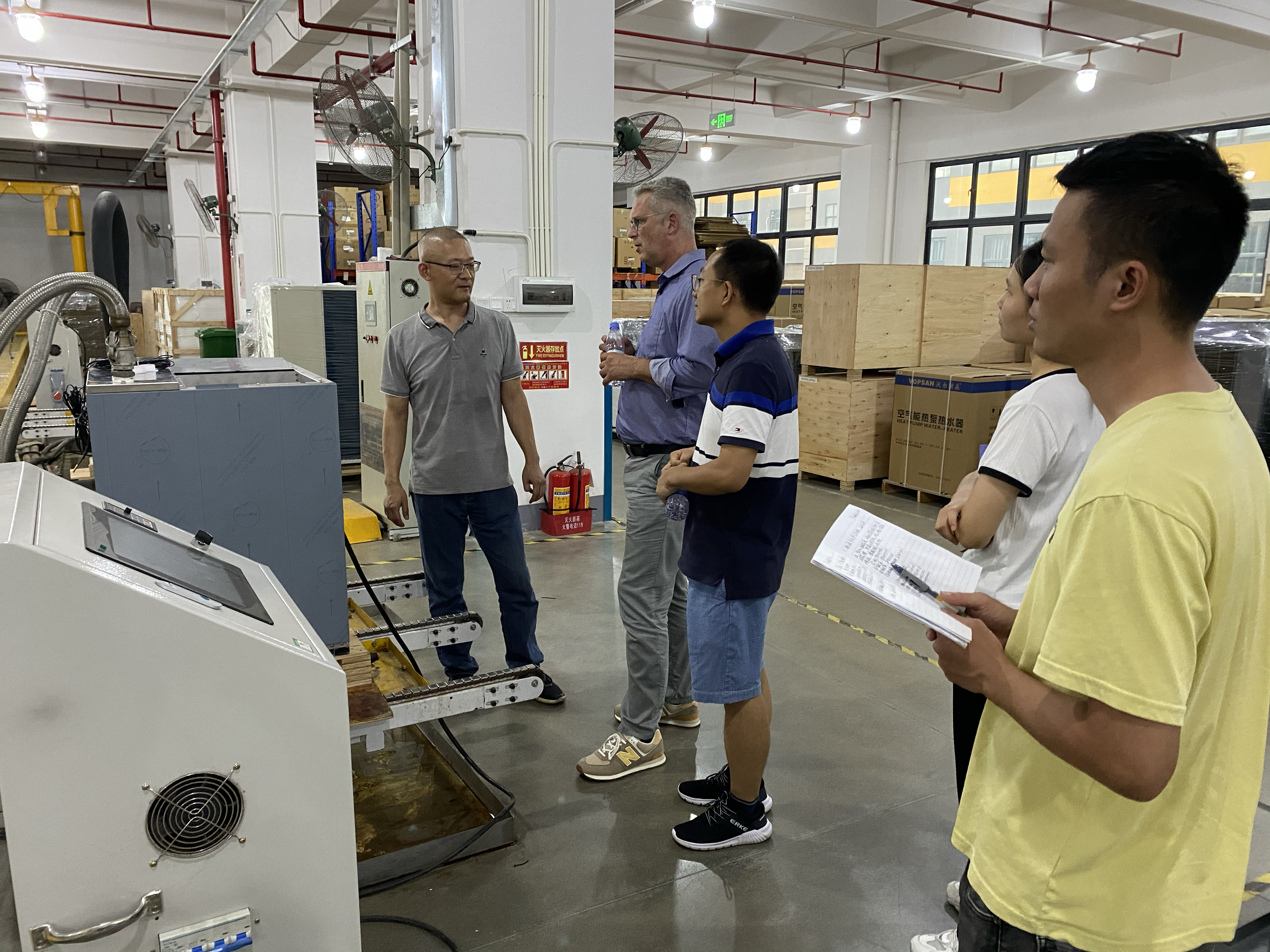 Warmly welcome German customers to visit and exchange ideas at our factory