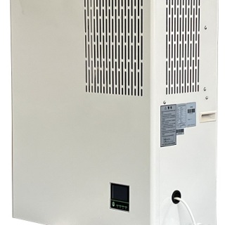 Wandmontierter Warmwasserbereiter mit Wärmepumpe