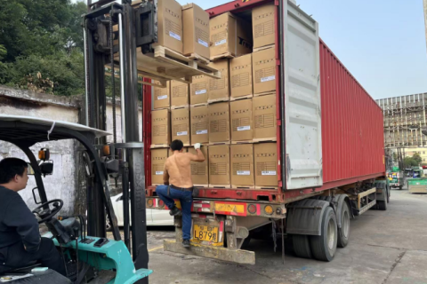 Dos 40HQ cargados con 520 bombas de calor para piscinas enviadas a América del Norte