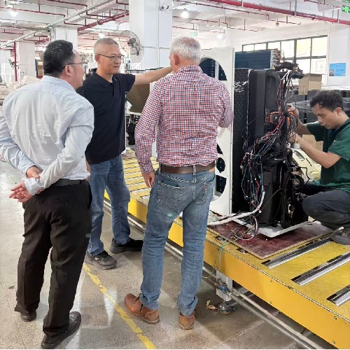 Suoher received a British client to discuss cooperation on heat pump