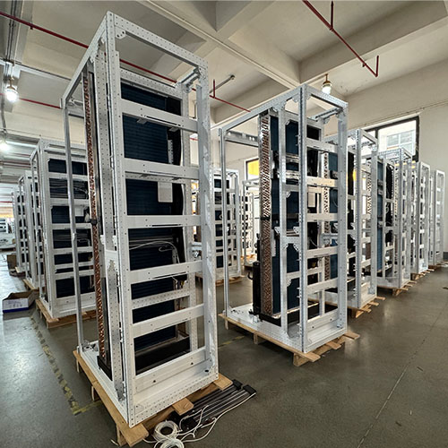 Dans l'usine : 200 grandes pompes à chaleur industrielles à air en production
