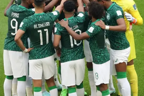 Grote boosheid! Saudi-Arabië draaide Argentinië met 2-1 om, Messi schoot Shehri neer en scoorde.
