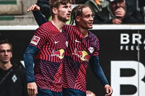 Il re nuovo arrivato della Bundesliga! 3 gol e 5 assist, Enrique si rammarica e non vede l'ora di tornare