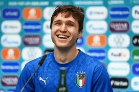 ¡Perfecto! Por qué el Liverpool fichó a Chiesa tras una grave lesión