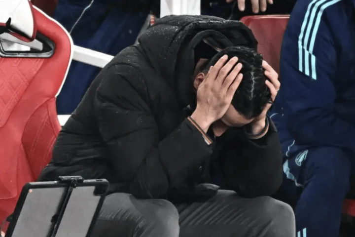 Amorim : « De nombreux joueurs d'Arsenal se sont approchés de notre gardien de but pendant les coups de pied arrêtés, ce qui a rendu difficile la récupération du ballon. »
