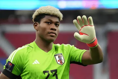 El Manchester United aún quiere fichar a Suzuki Ayane para aportarle presión competitiva a Onana