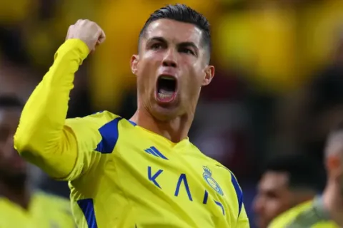 Ronaldo estenderà la sua permanenza all'Al-Nassr, affermano fonti saudite