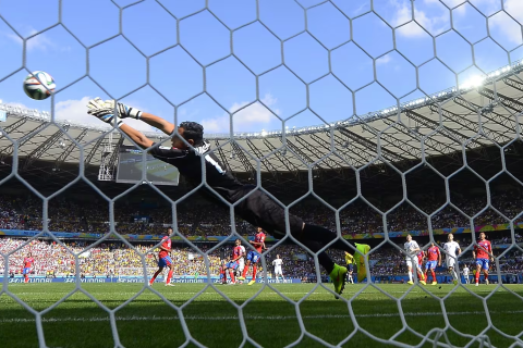 Gol spettacolari ai Mondiali: il missile di Maxi