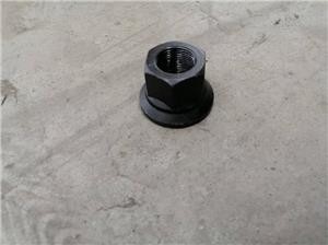 HUB BOLT AND HUB NUT