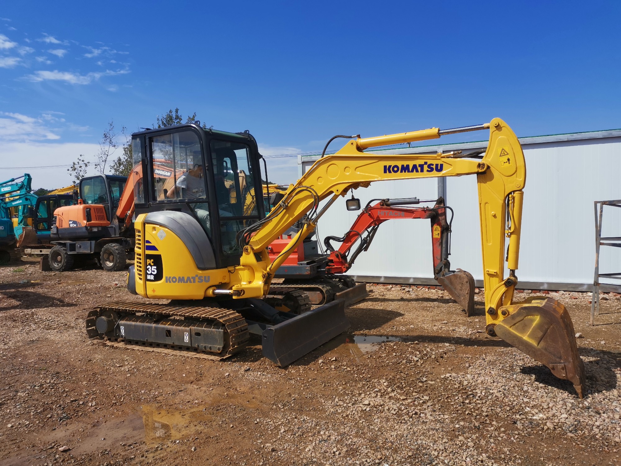 Excavator - Komatsu 3 ton mini excavator, KOMATSU PC20-2, 30MR-2, 35-2, 40-3 mini crawler excavator