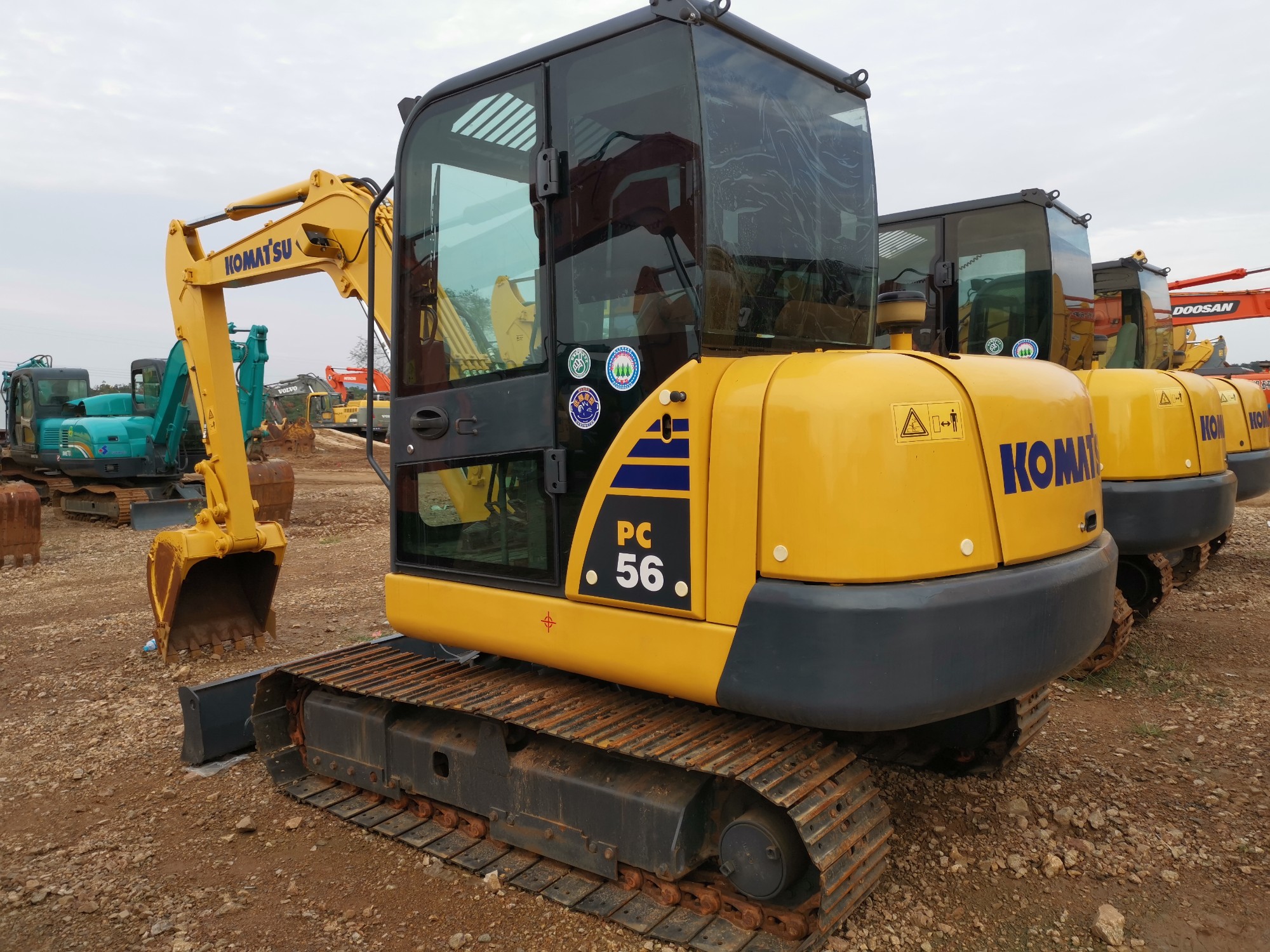 Excavator - Komatsu 6 ton mini excavator, KOMATSU PC55MR-2, 60-7 mini crawler excavator