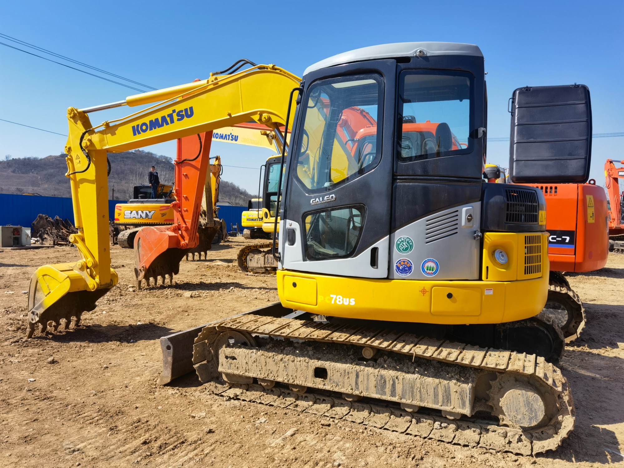 Excavator - Komatsu 8 ton excavator, KOMATSU PC78US, 128, 138 crawler excavator