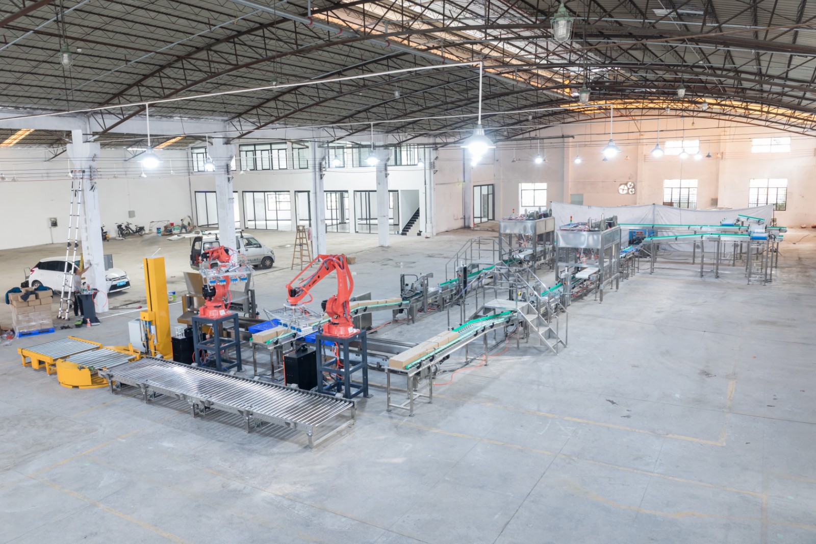 Food packaging and palletizing line