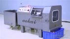 Máquina de corte em cubos para processamento de carne