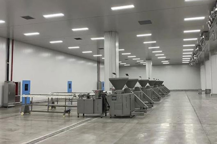 고령 고객의 산동에 위치한 신규 공장