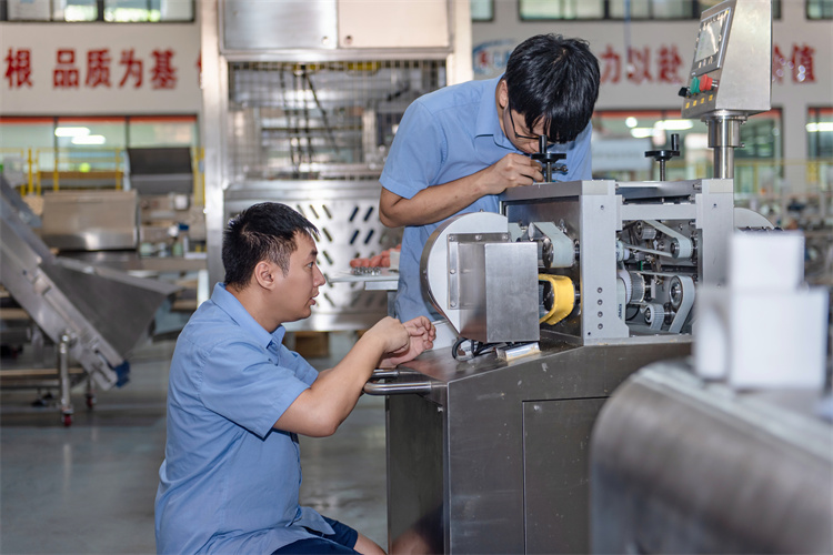 sausage clipper machine