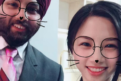 2017년 뉴델리에서 열린 ACE 박람회에서 잠재 고객을 만났습니다.