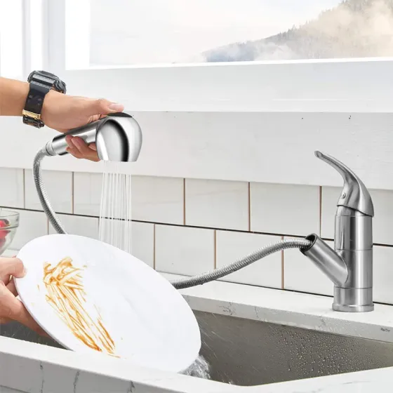 Voordelen van keukenkranen met uittrekbare sproeiers