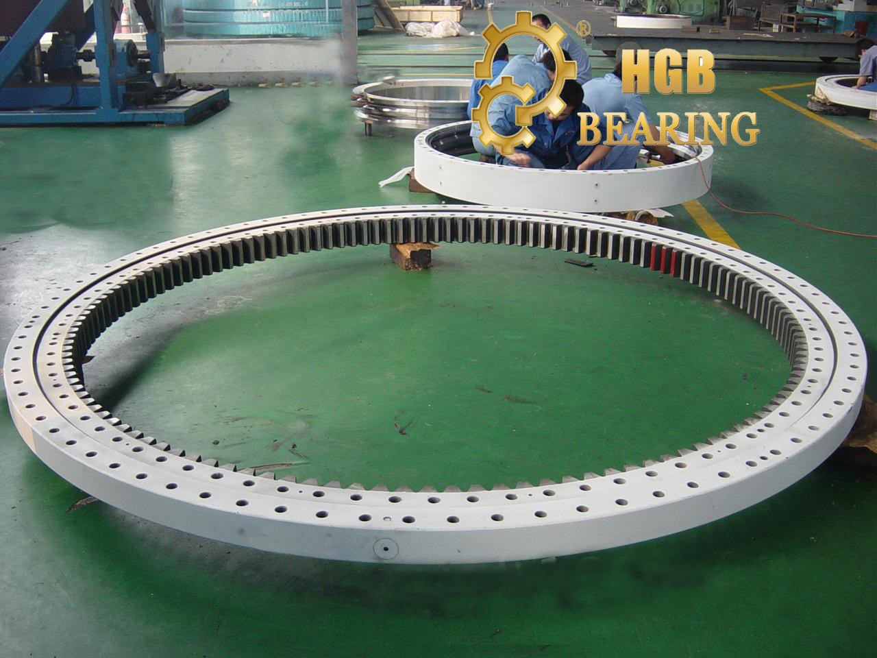 Hoisting machinery slewing bearing
