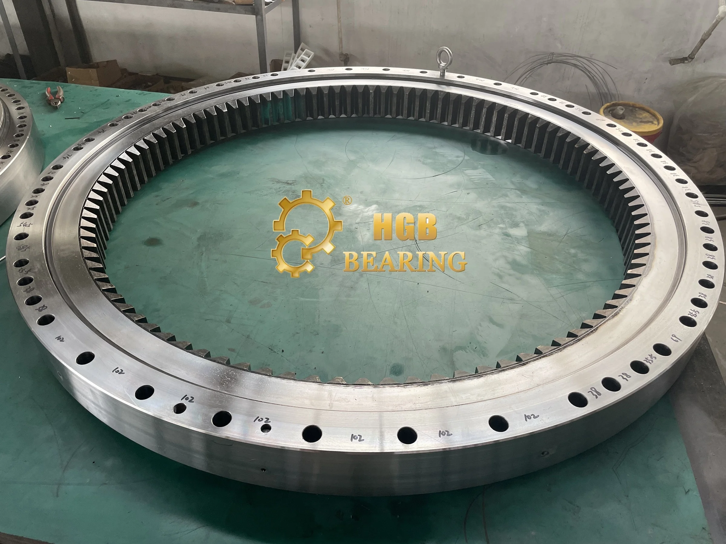 cross roller slewing bearing