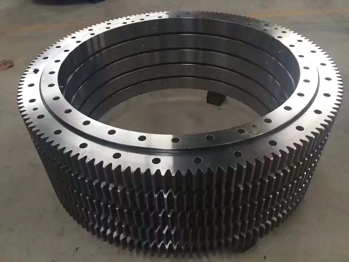 Ladle rotary table slewing bearing