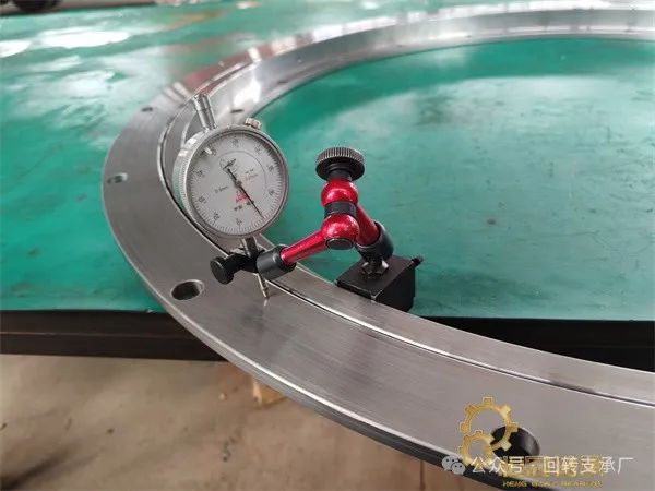 slewing bearing