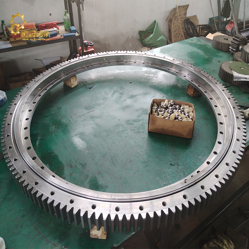 High precision flange slewing bearings