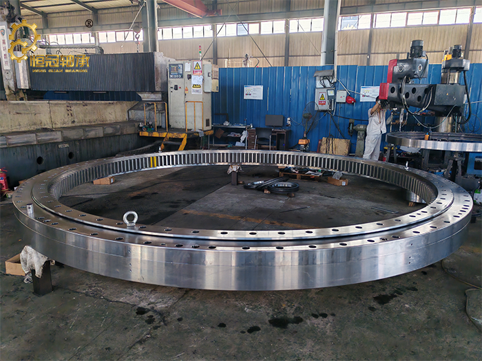 Hengguan Bearing’s five-meter diameter Kering Crane slewing bearings are exported to Africa and deeply involved in the international market.