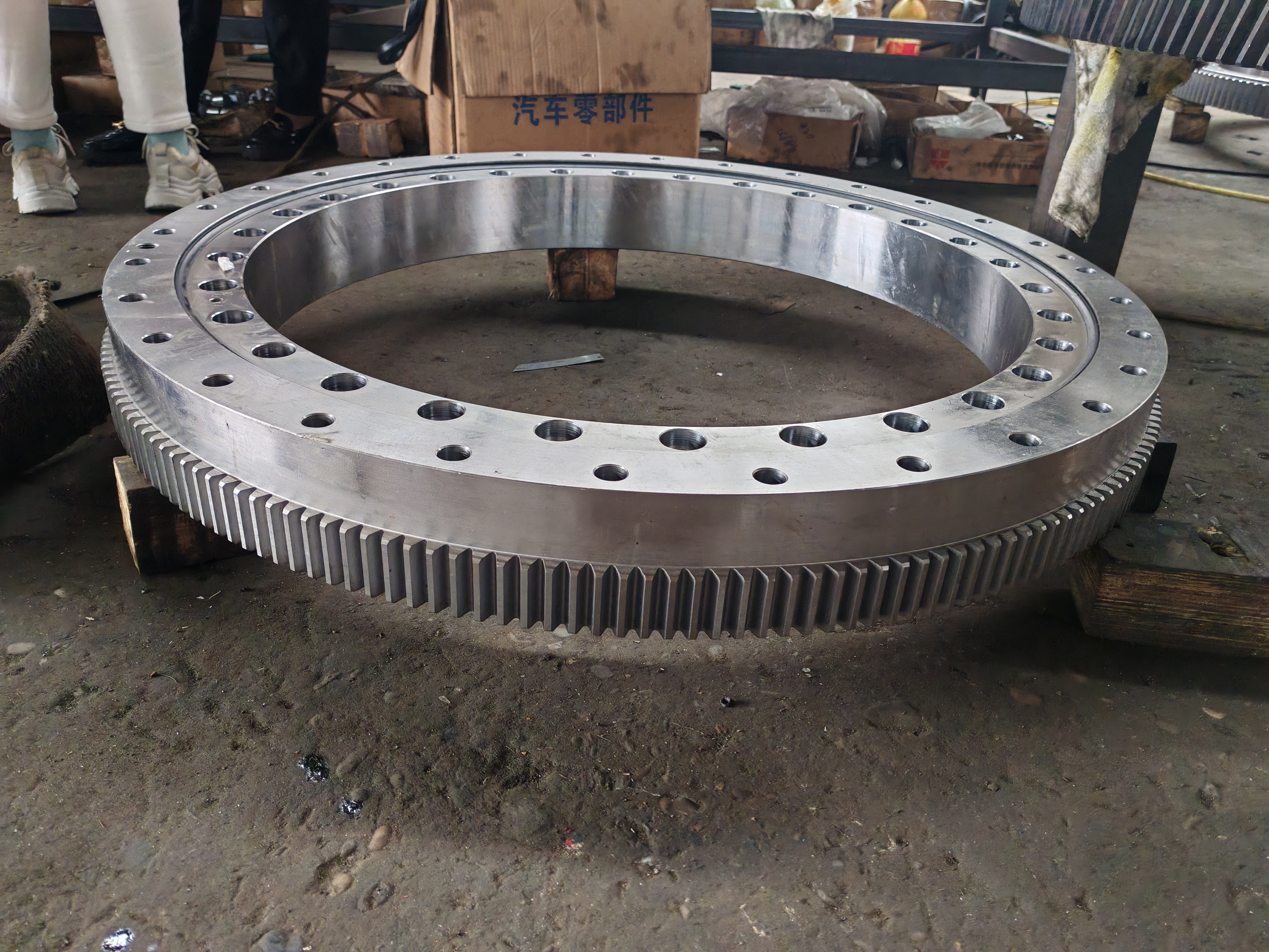 Professional slewing bearing manufacturer