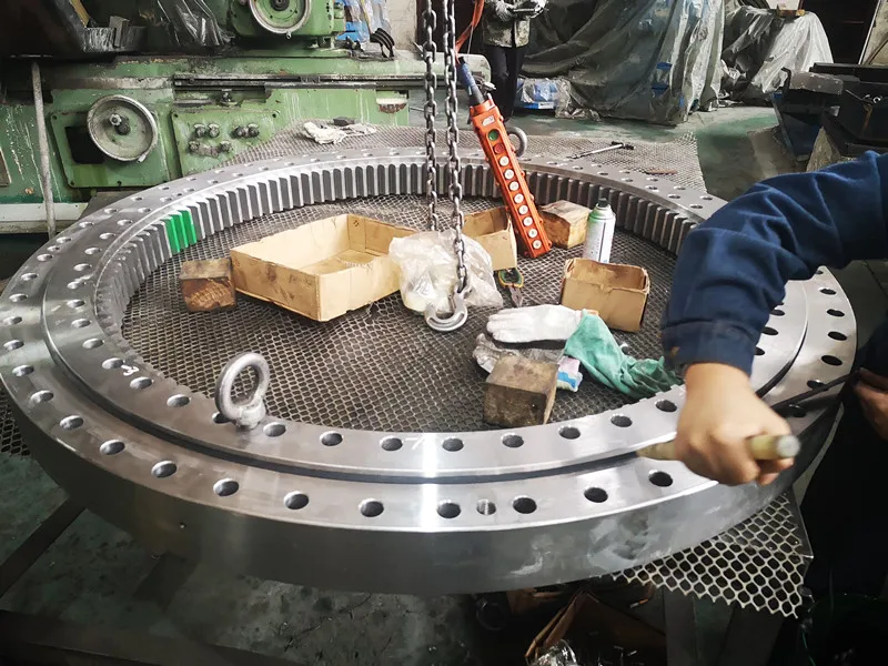 slewing bearing