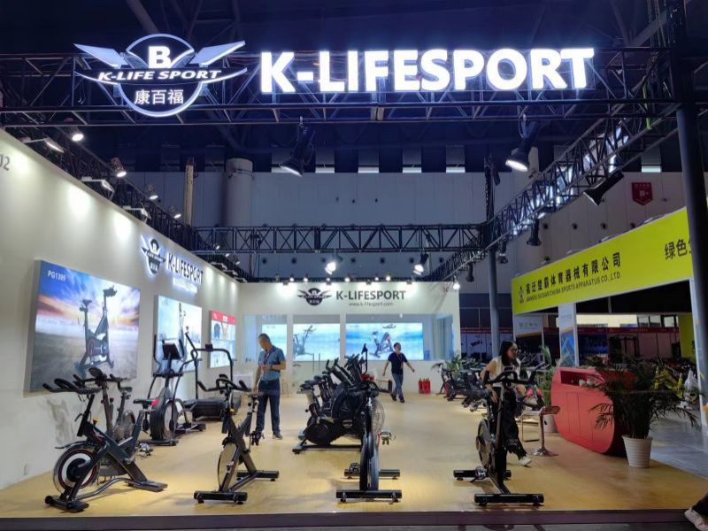 Die Sports Expo 2024 wurde feierlich in Chengdu eröffnet. Der XIAMEN KLIFE SPORT-Stand war brillant und es gab einen endlosen Kundenstrom.