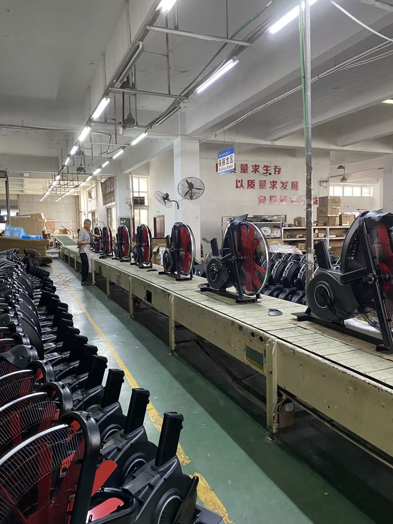 Forjando la excelencia en el fitness: K-lifesport interpreta su compromiso con la calidad en bicicletas estáticas, elípticas y de spinning a través de los detalles de producción.