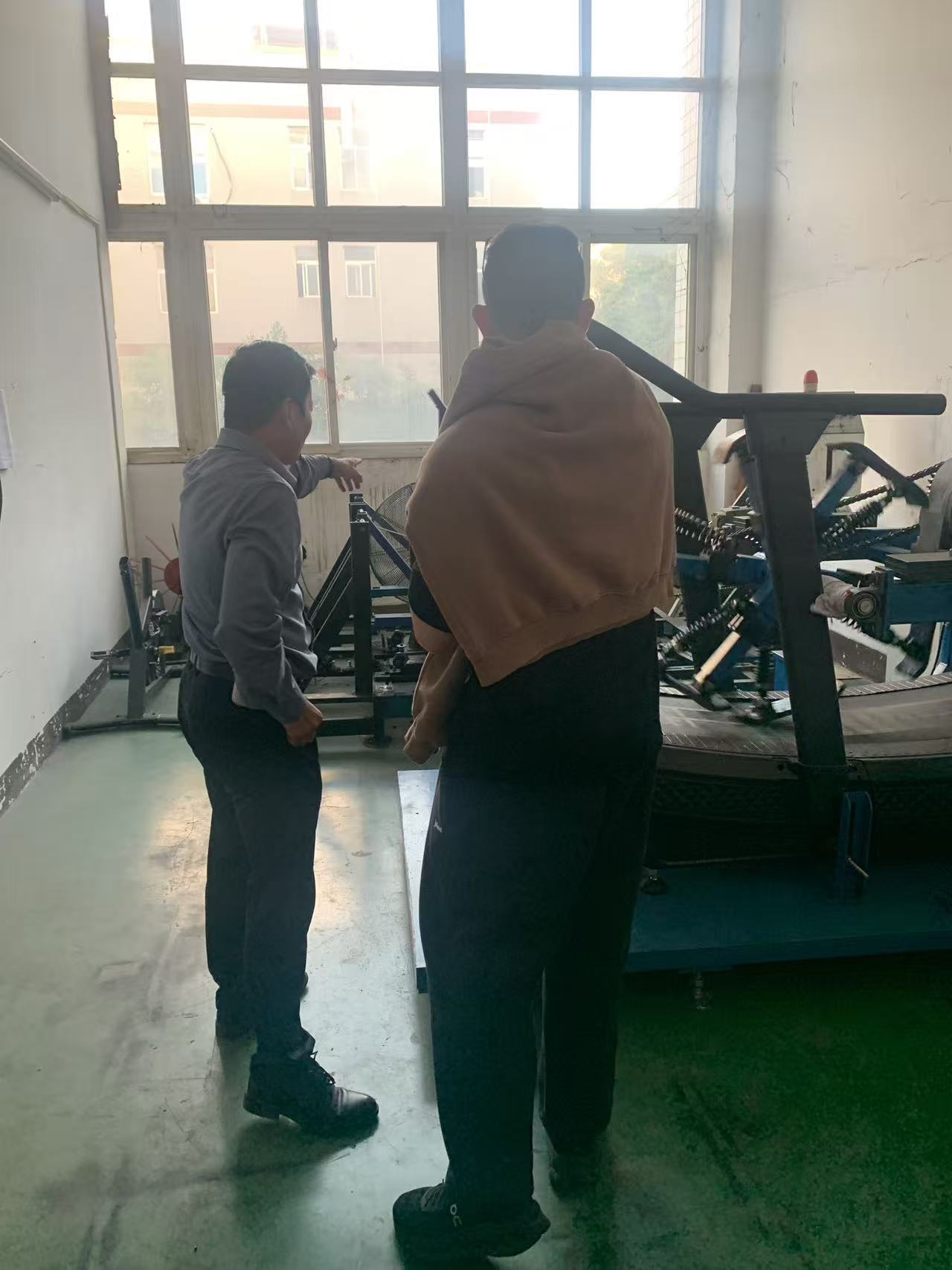 curved treadmill