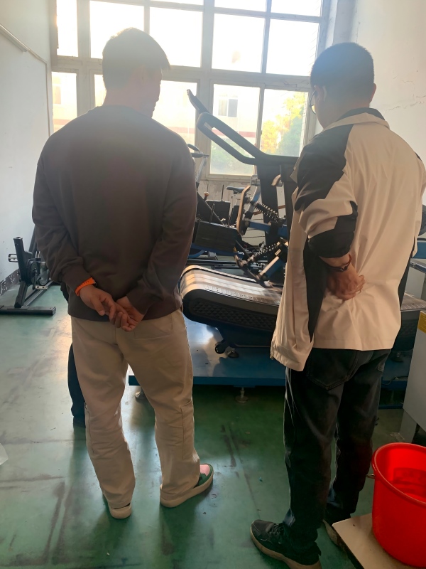 curved treadmill