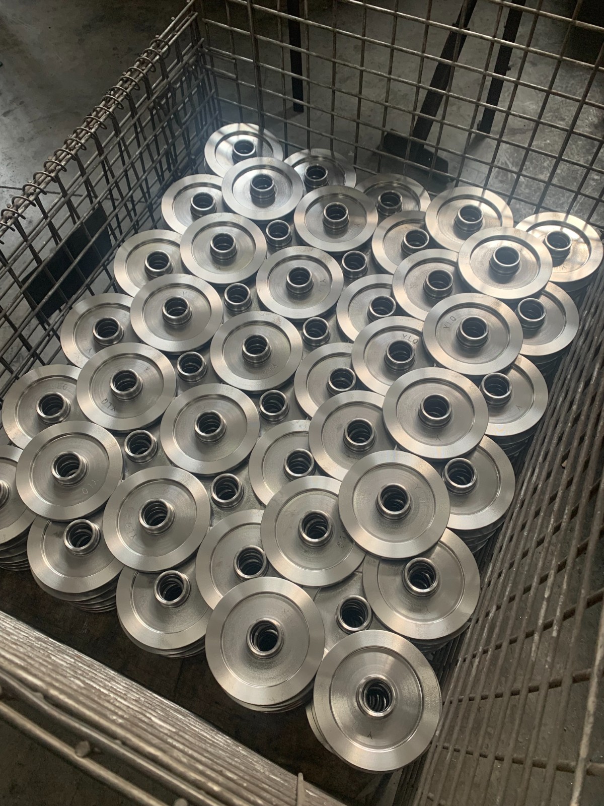 Cast iron wheel