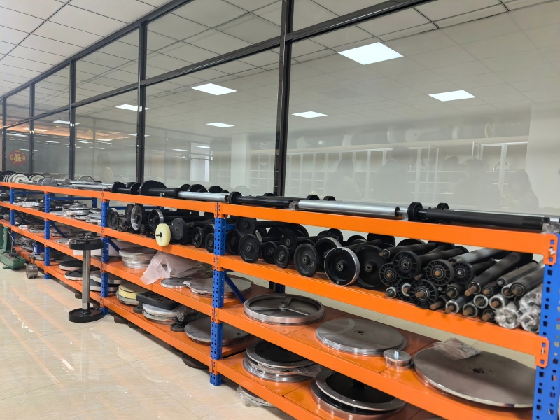 سجل زيارة فريق الأعمال الرياضية التابع لشركة K-رياضة الحياة إلى مصنع المورد للتعلم وتبادل الخبرات