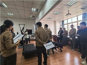 Высшее руководство компании провело совещание, чтобы подвести итоги производства беговой дорожки без электропривода.