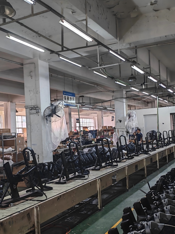 La línea de producción de K-Lifesport está en pleno funcionamiento, con el lanzamiento simultáneo de las series de bicicletas estáticas y bicicletas de aire.