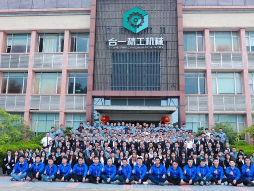 Nós somos a equipe Family-Tai Yi