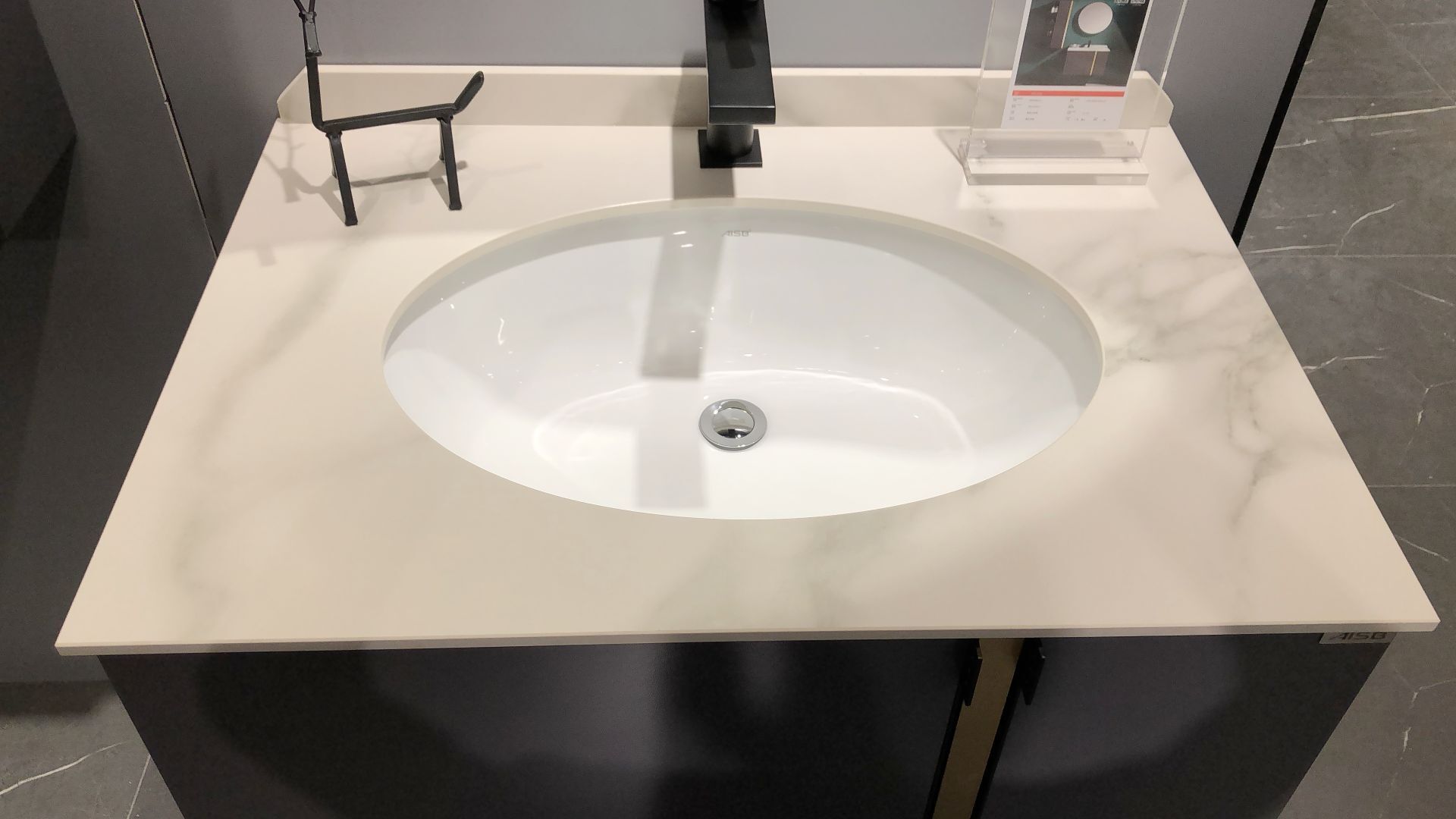Black Metal Bathroom Modern Sink Vanity