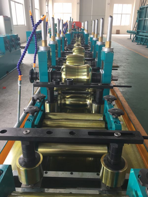 Round Square Galvanized Steel Pipe Mill Machine