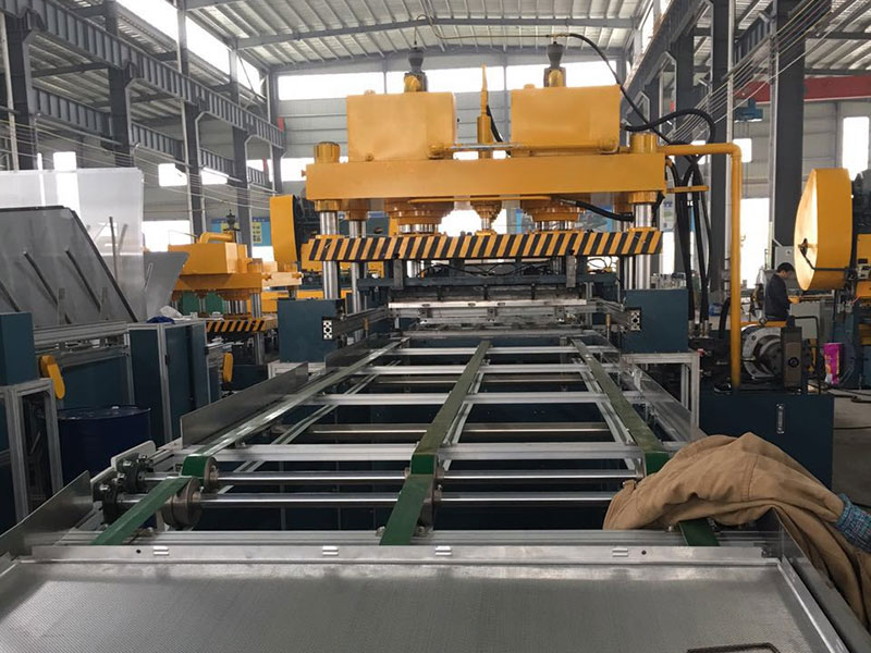 600mm Steel Ceiling Panel Machine